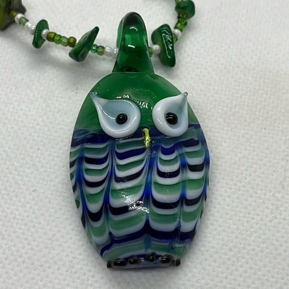 Glass Owl Necklace and Matching Earrings Green Blue and White - Picture 2 of 9